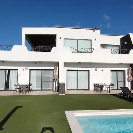 Saltwater - Piscina - Adult Only Κοραλέχο